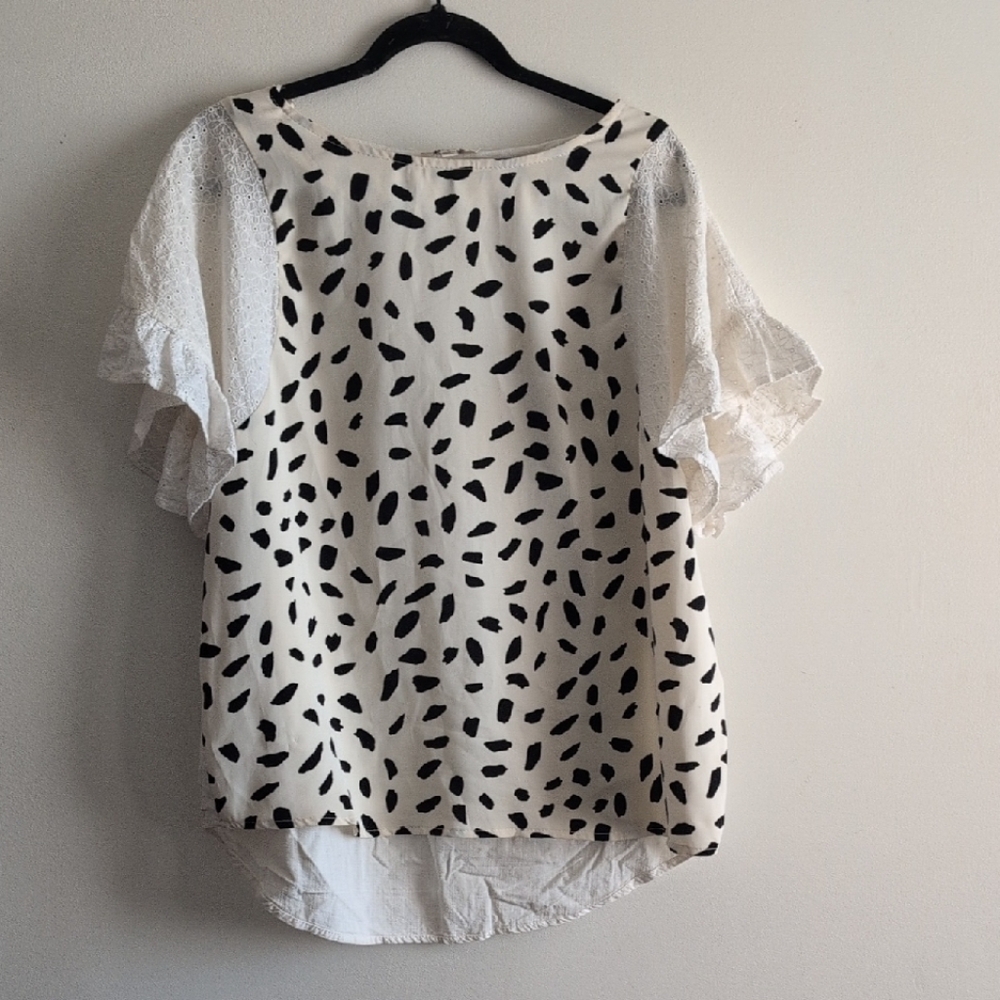 Umgee Black and White Patterned Blouse